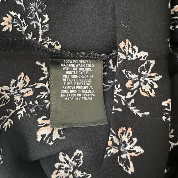 Black Floral Cold Shoulder Blouse - Picture 10 of 10